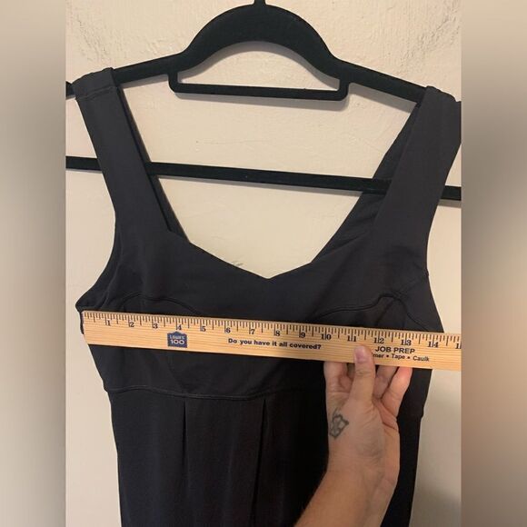 Lululemon Hustle & Bustle Tank Black size 8 - Picture 8 of 8
